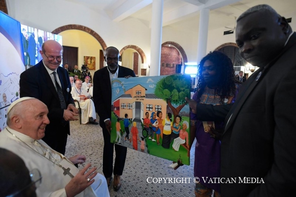 El Papa Francisco en el Congo se encuentra con activistas de DREAM y representantes de Sant'Egidio en Kinshasa y Kivu. La voz de los niños de la Escuela de la Paz